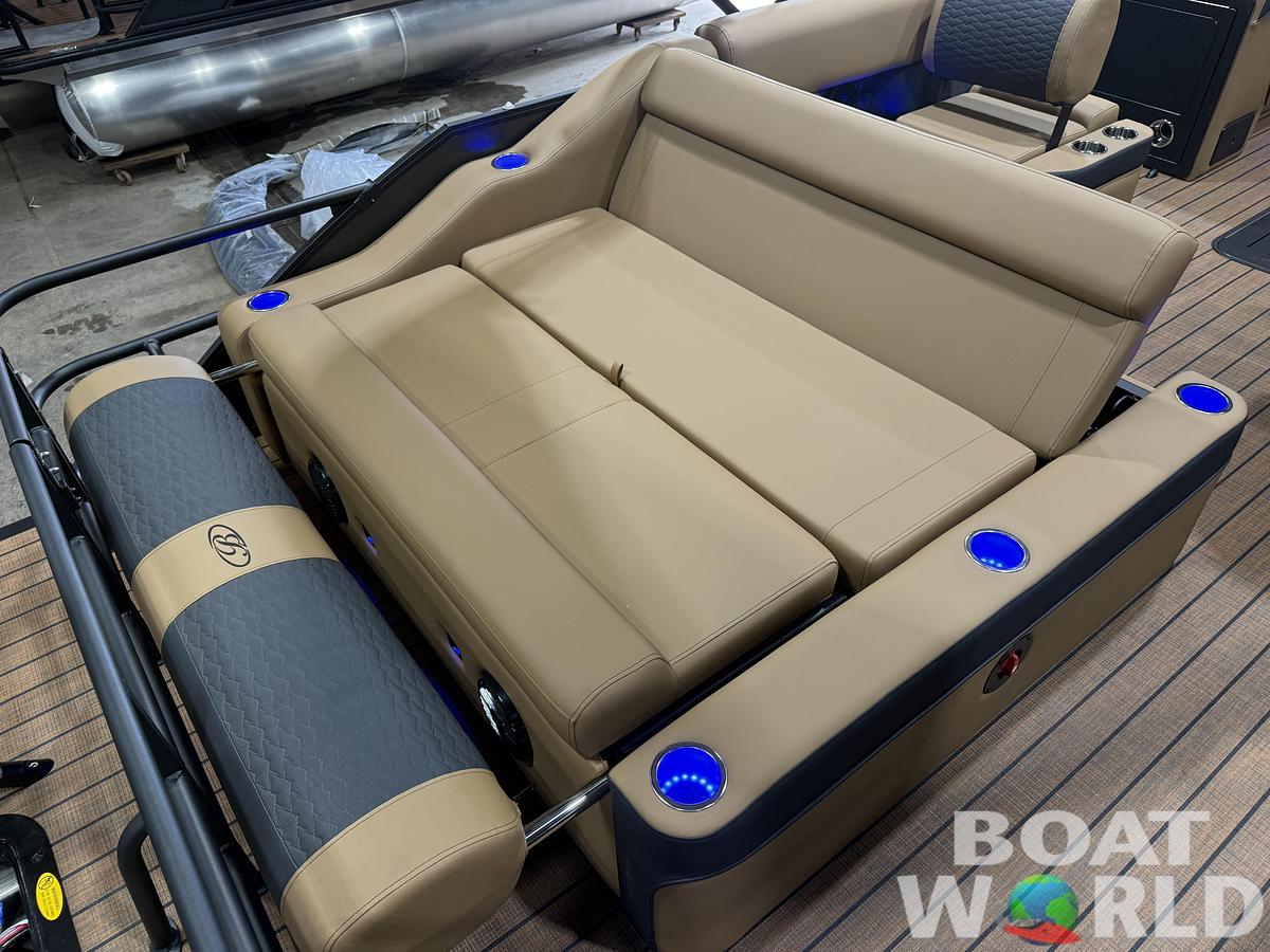 2027 Bentley Elite 223 Lounge Swingback Tritoon $66,995