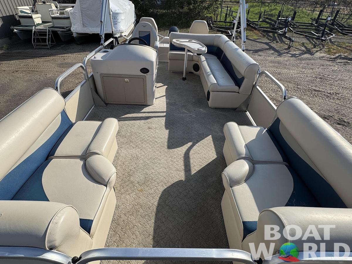 Used 2009 Weeres Family Fish Deluxe 220 Pontoon