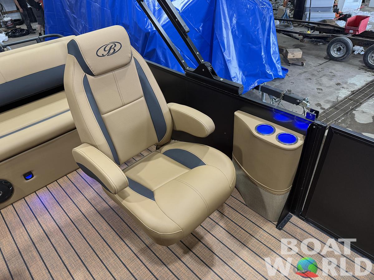 2027 Bentley 300hp Swingback Legacy 243 Tritoon $69995