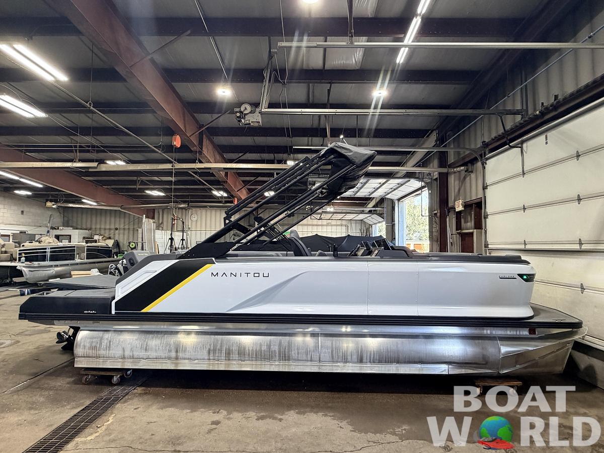Used 2023 Manitou 220 Explore Tritoon & 150HP Rotax -$39,995