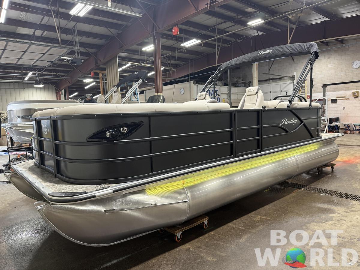 2027 Bentley Legacy 220 Navigator Quad Lounge Pontoon $42995