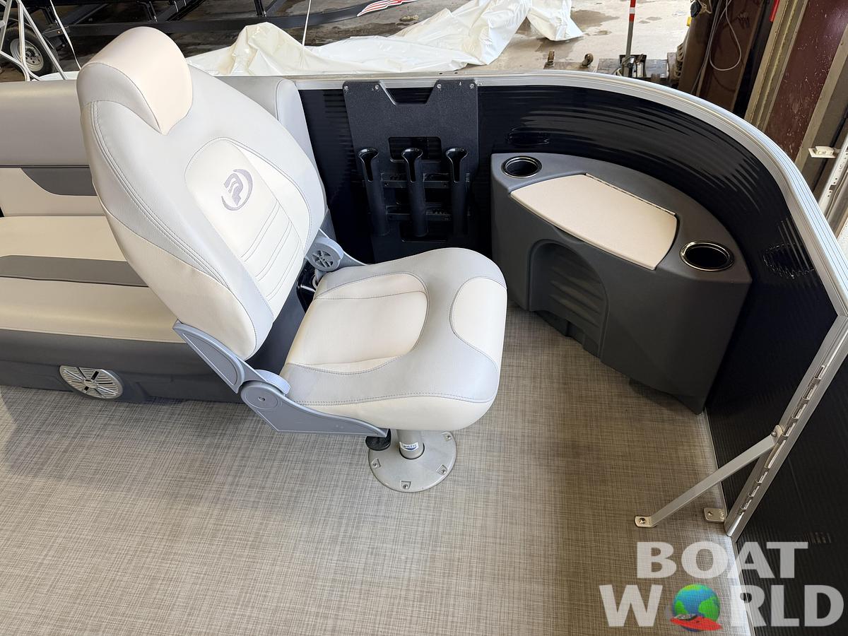 Used 2021 Princecraft 21 Sportfisher 2RS Pontoon & 90HP Mercury 4-Stroke -$27,995