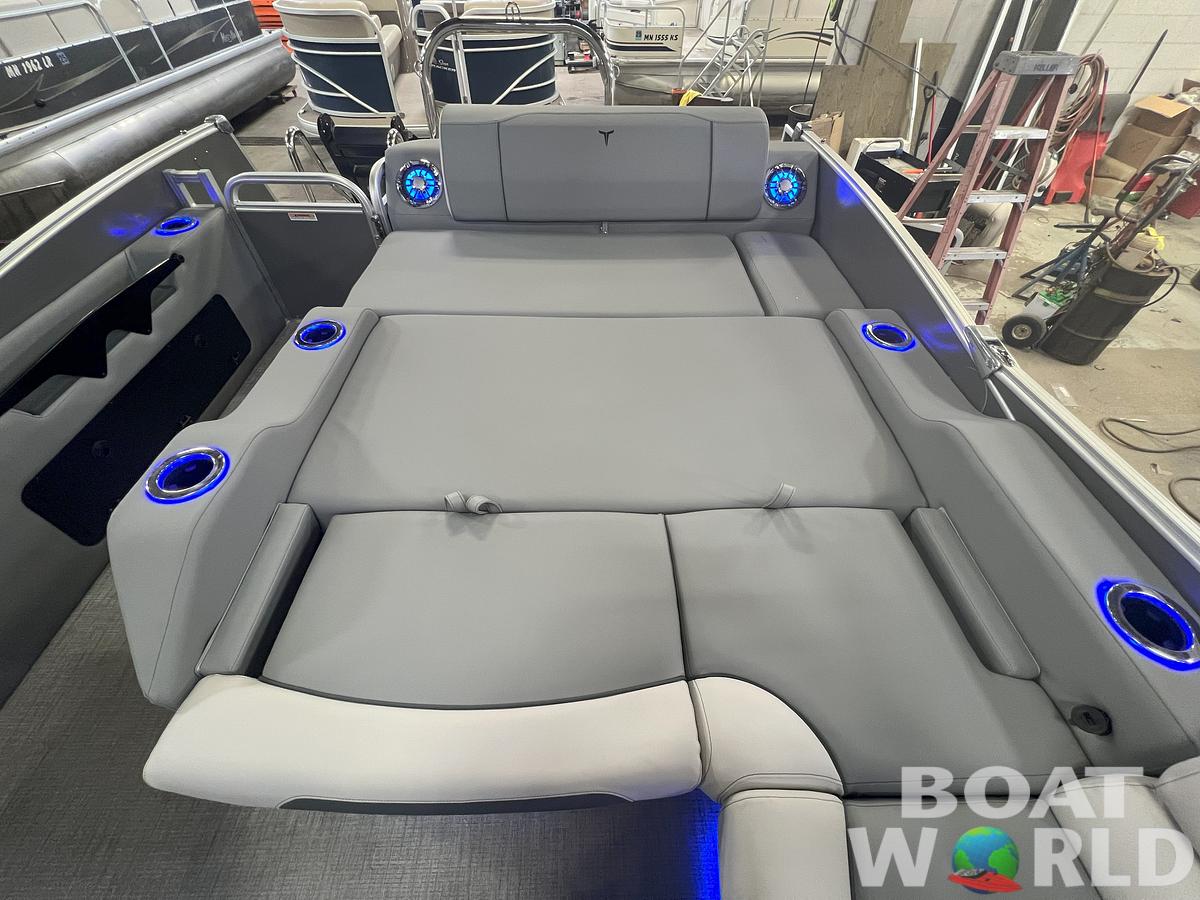 2025 Tahoe Pontoons Cascade 2385 Swingback (VRL) & Honda 4-Stroke EFI