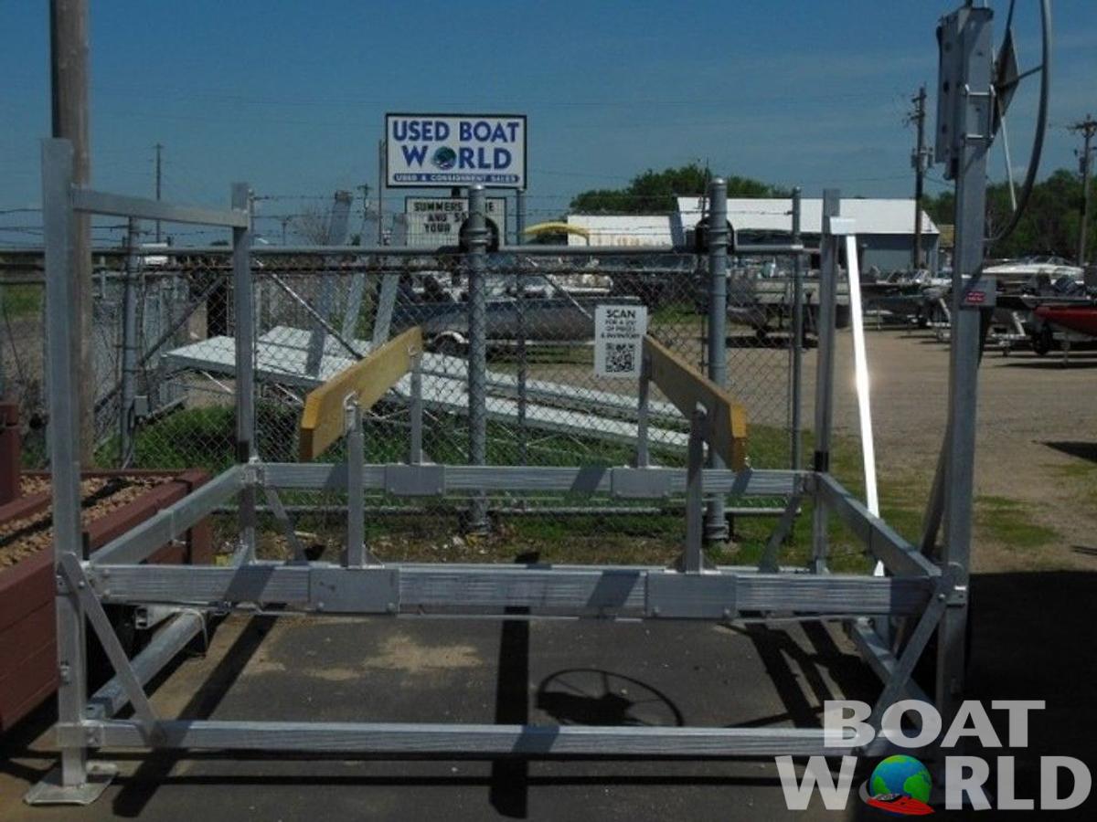 3000# Pontoon & Boat Lift 113" wide * NEW*
