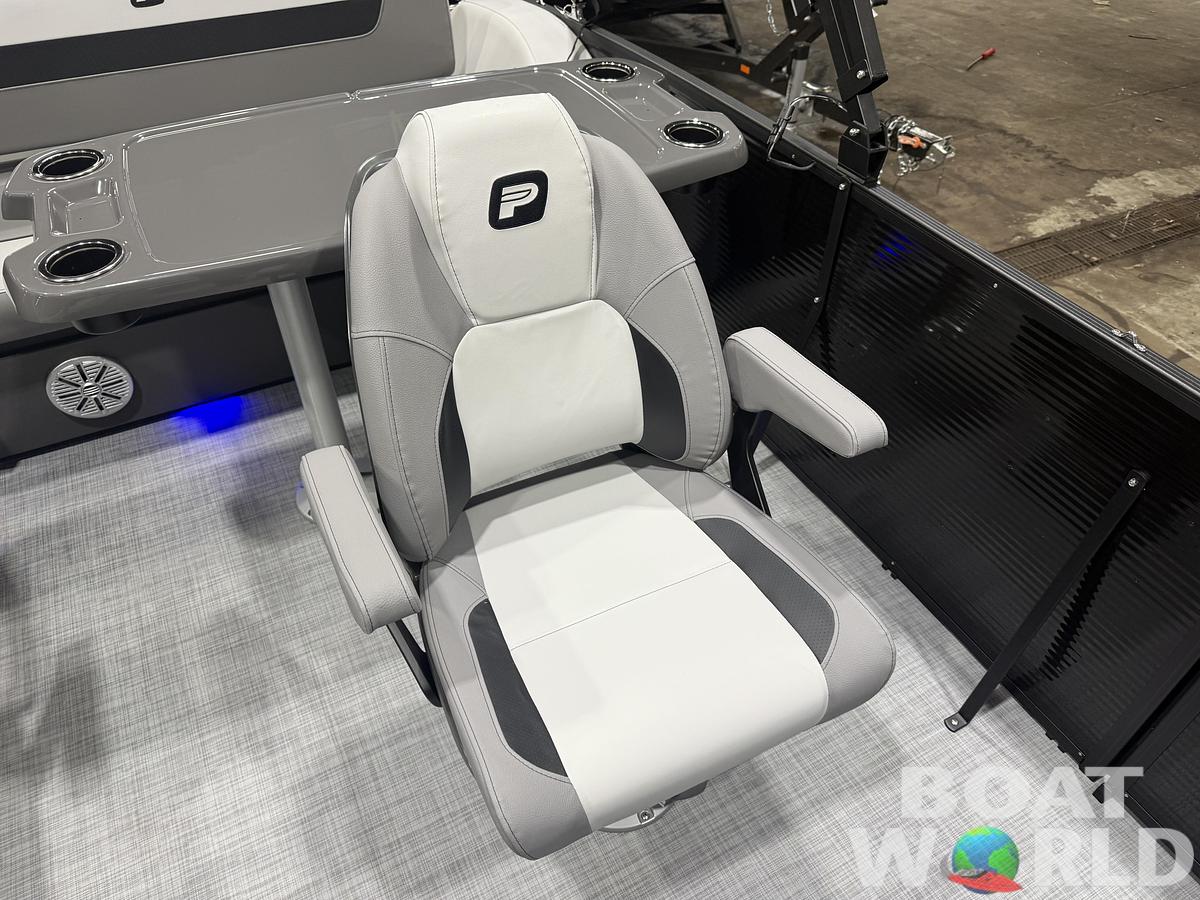 2026 Princecraft Vectra 23 RL SS Swingback Pontoon 