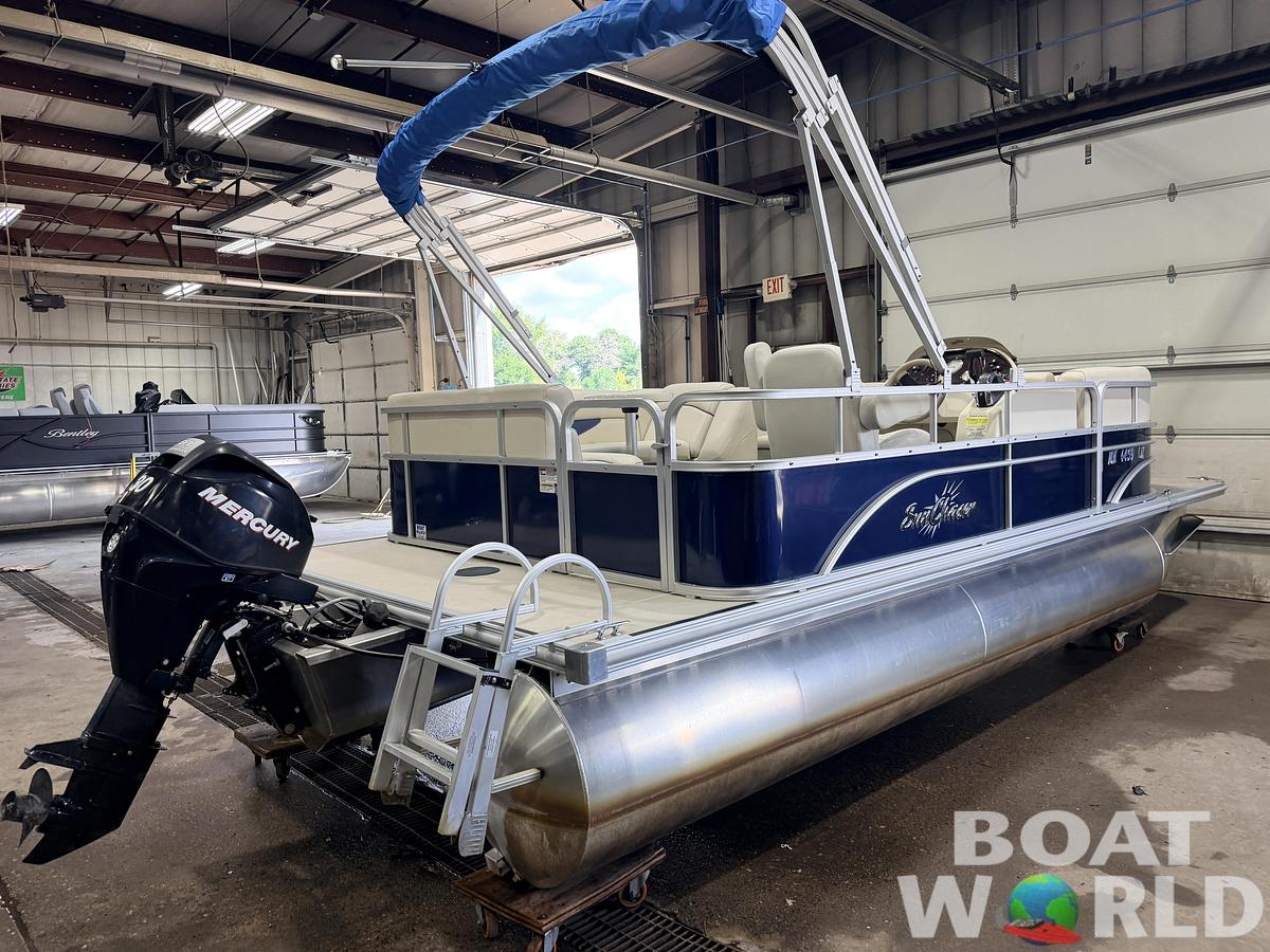 Used 2015 SunChaser 8520 Classic Cruise & 30HP Mercury 4Stroke EFI -$14,995