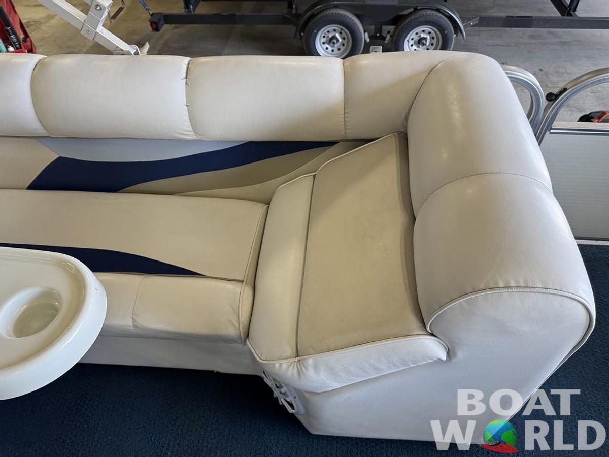 Used 2006 Weeres SunDeck 220 Pontoon