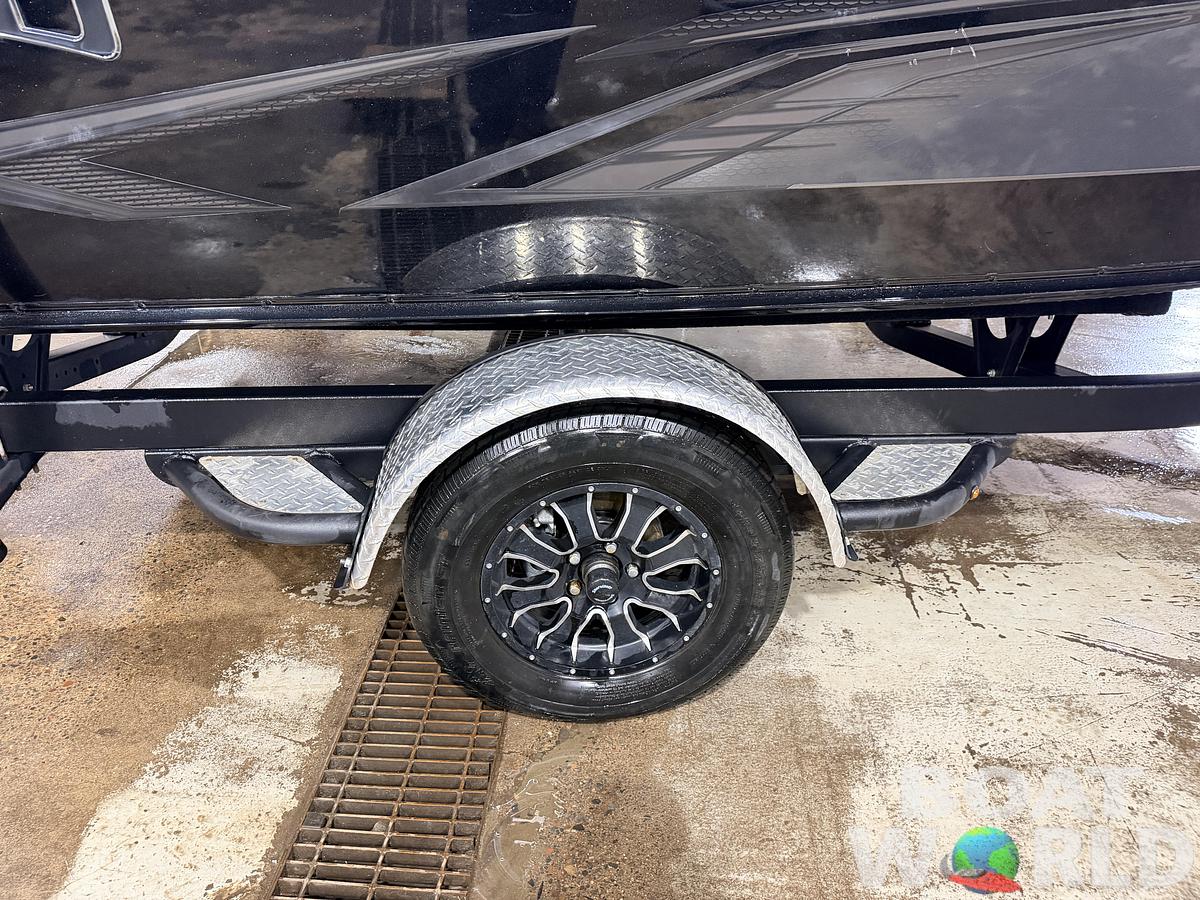 Used 2022 Lund 1875 Pro-V &  200HP Mercury ProXS - $49,995