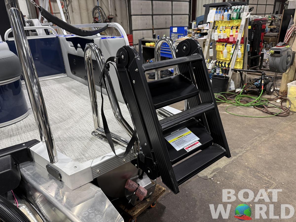 2026 Tahoe Pontoons LTZ 2385 Swingback (VRB) Tritoon