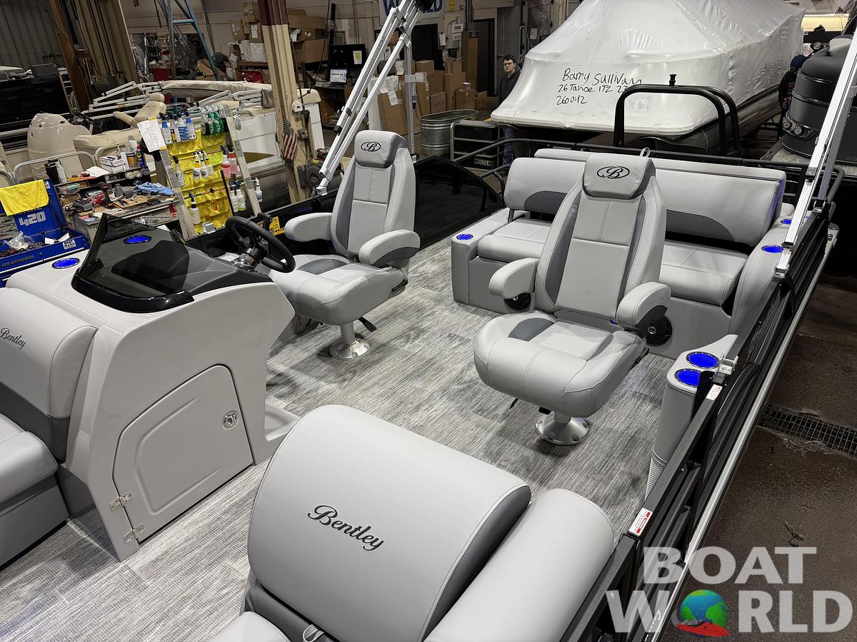 2026 Bentley Pontoons Legacy 220 Swingback