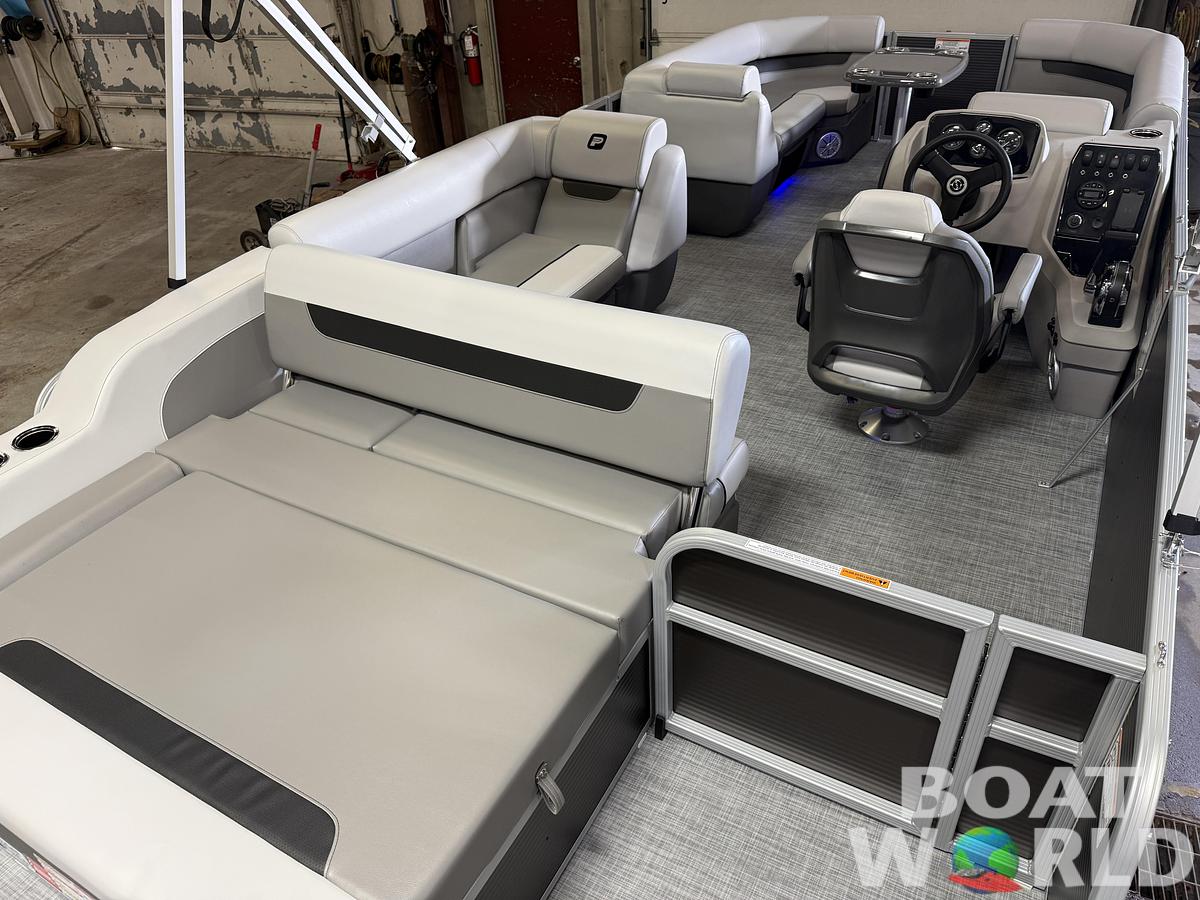 2026 Princecraft Vectra 23 RL Swingback Lounge Pontoon