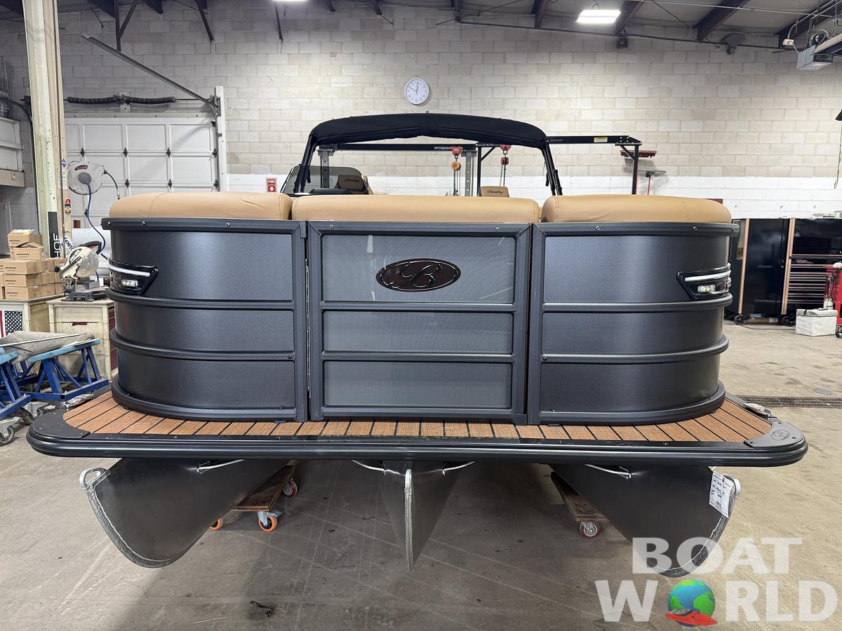 2026 Bentley Pontoons Elite 223 Admiral Quad Lounge Tritoon