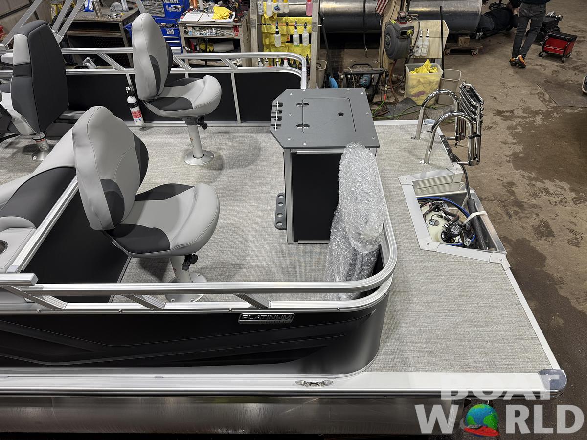 2026 Tahoe Sport Rear Fish 2180 & 4-Stroke $31995