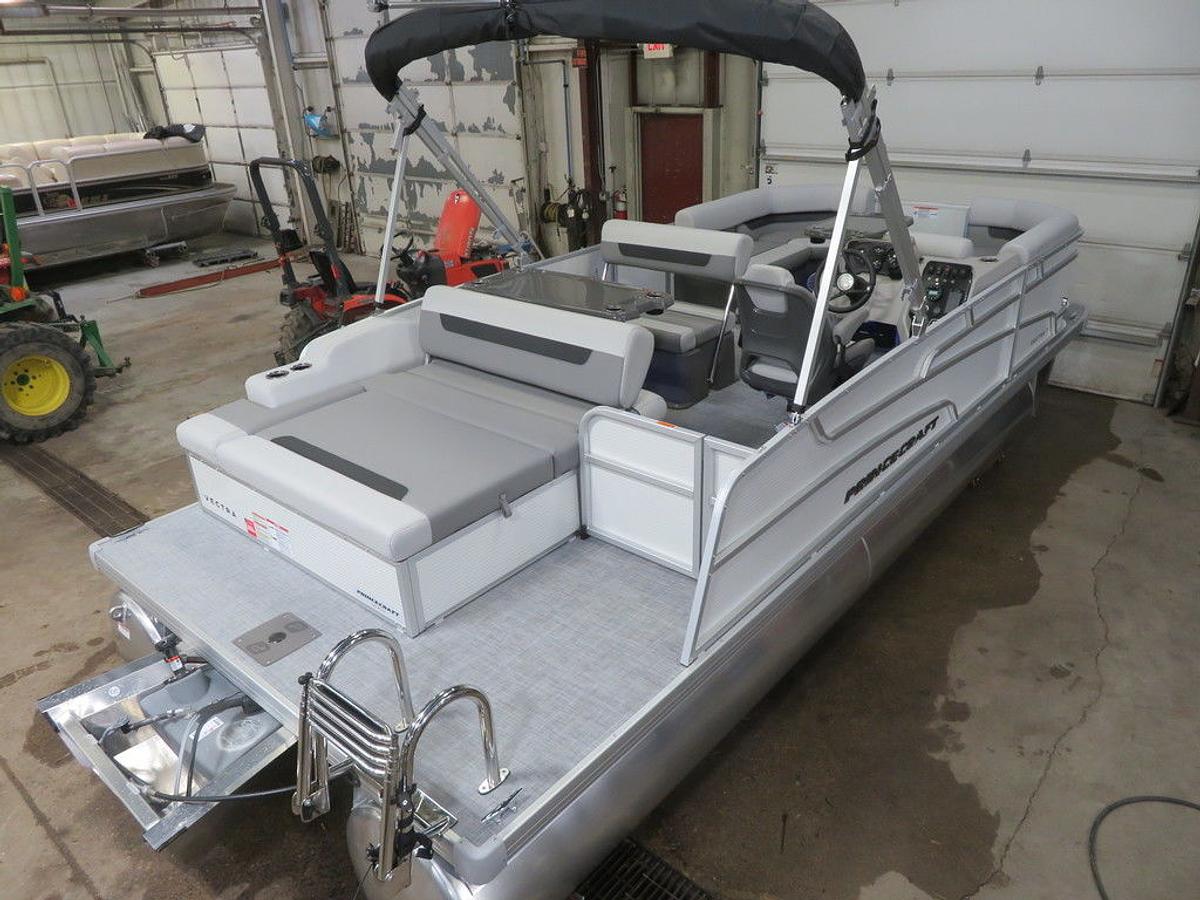2025 Princecraft Vectra 21 RL Dinette Swingback Pontoon & Mercury 4-Stroke EFI