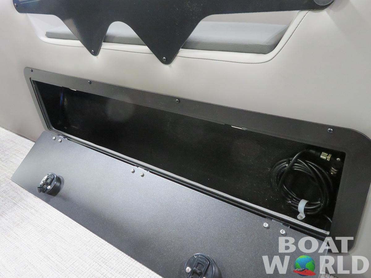 2024 Tahoe Pontoons Cascade 2385 VRL Swingback & Honda 140HP 4-Stroke EFI