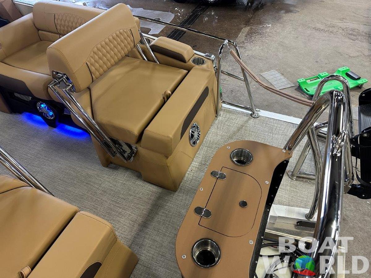 2025 Tahoe Pontoons Cascade 2385 Quad Lounge Shift SS & Honda 4-Stroke EFI