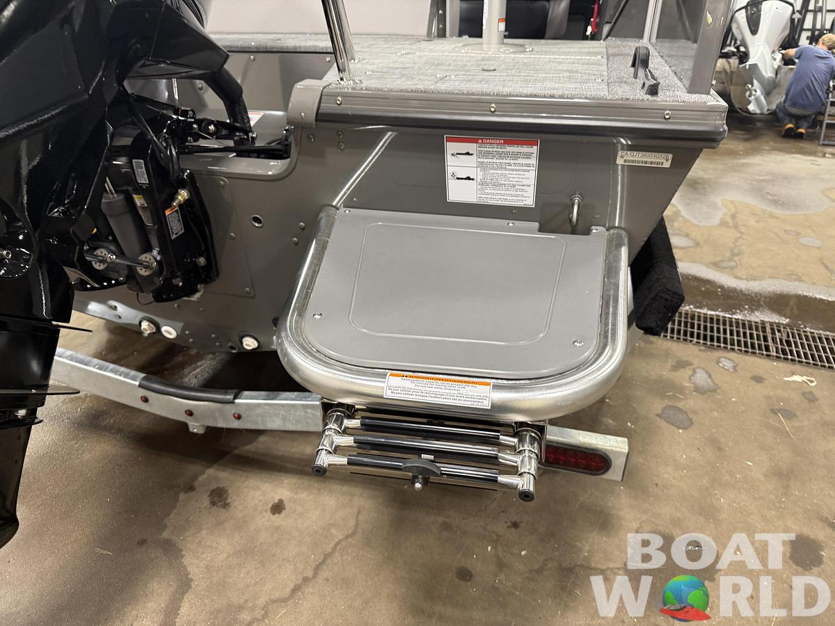 2024 Princecraft Ventura 224 Deckboat 