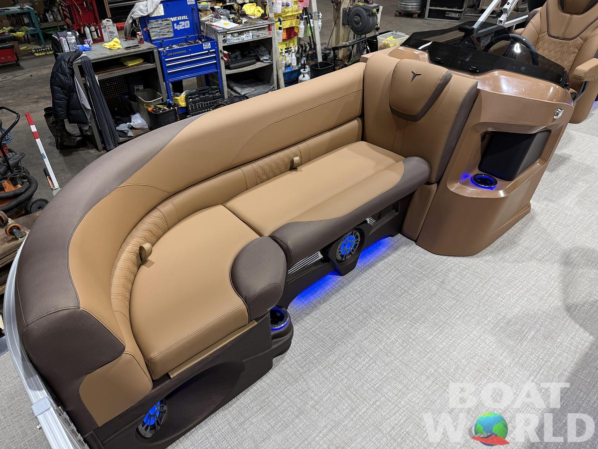 2026 Tahoe Pontoons LTZ 2385 Elite Cruise Tritoon 