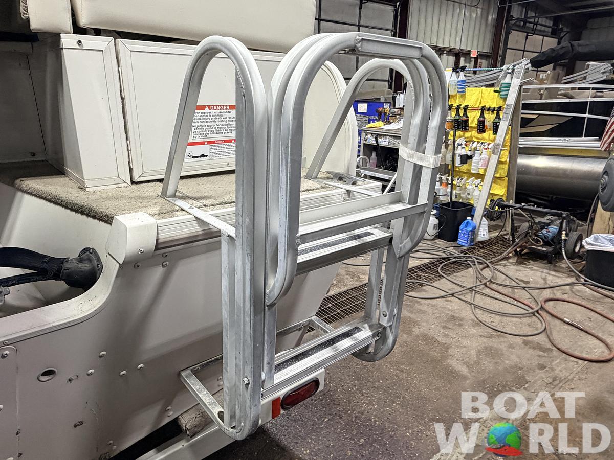 Used 2008 Princecraft Ventura 192 Deck Boat