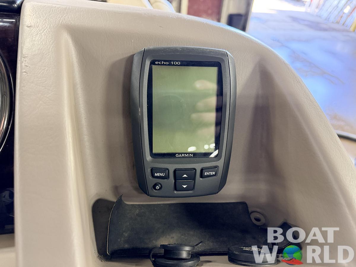 Used 2014 Bennington 2375RL & 70HP Yamaha 4Stroke - $21,995