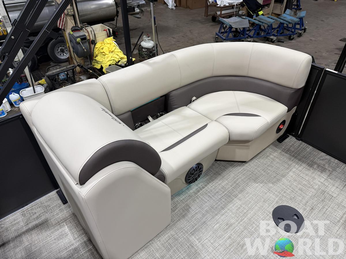 2027 Bentley Legacy 220 Navigator Quad Lounge Pontoon $42995