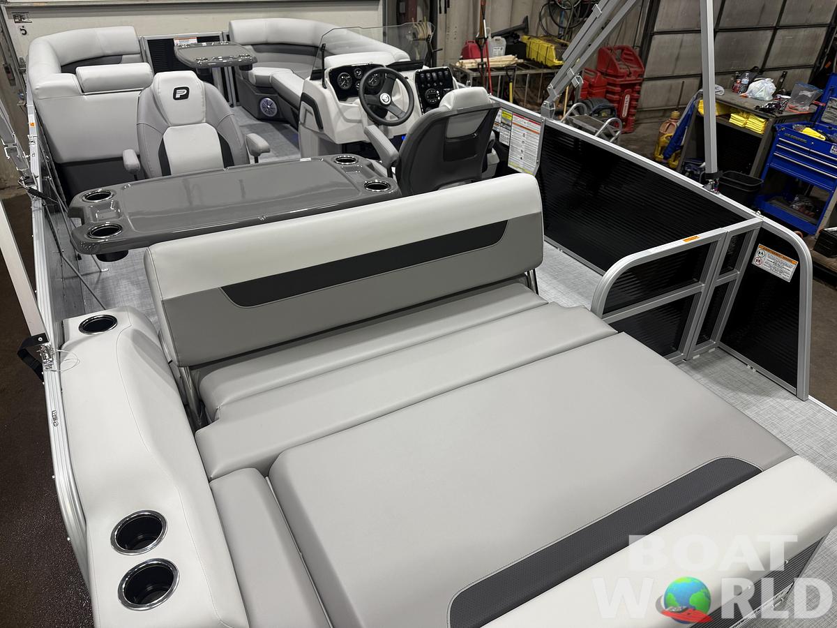 2026 Princecraft Vectra 23 RL SS Swingback Tritoon 