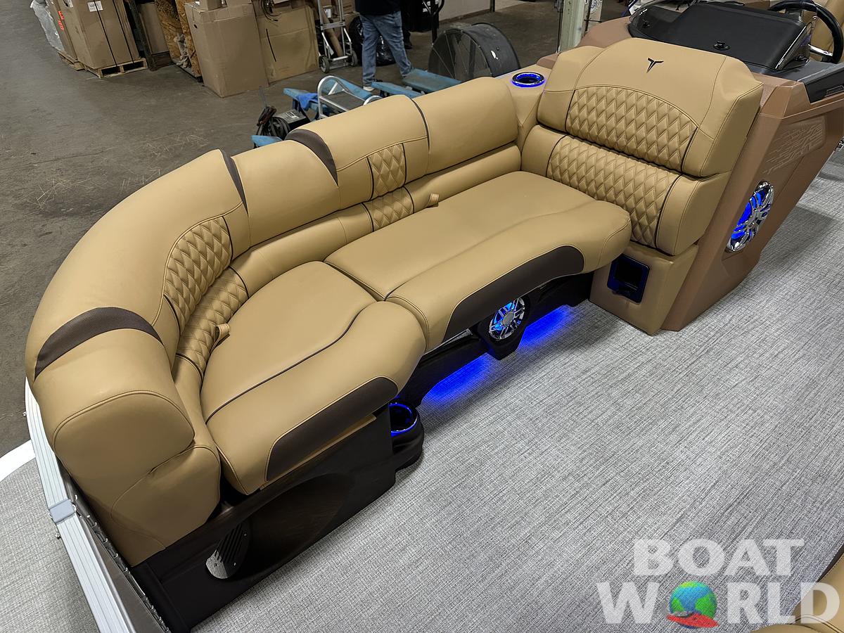 2025 Tahoe Pontoons Cascade 2385 Elite Cruise Tritoon & Honda 4-Stroke EFI