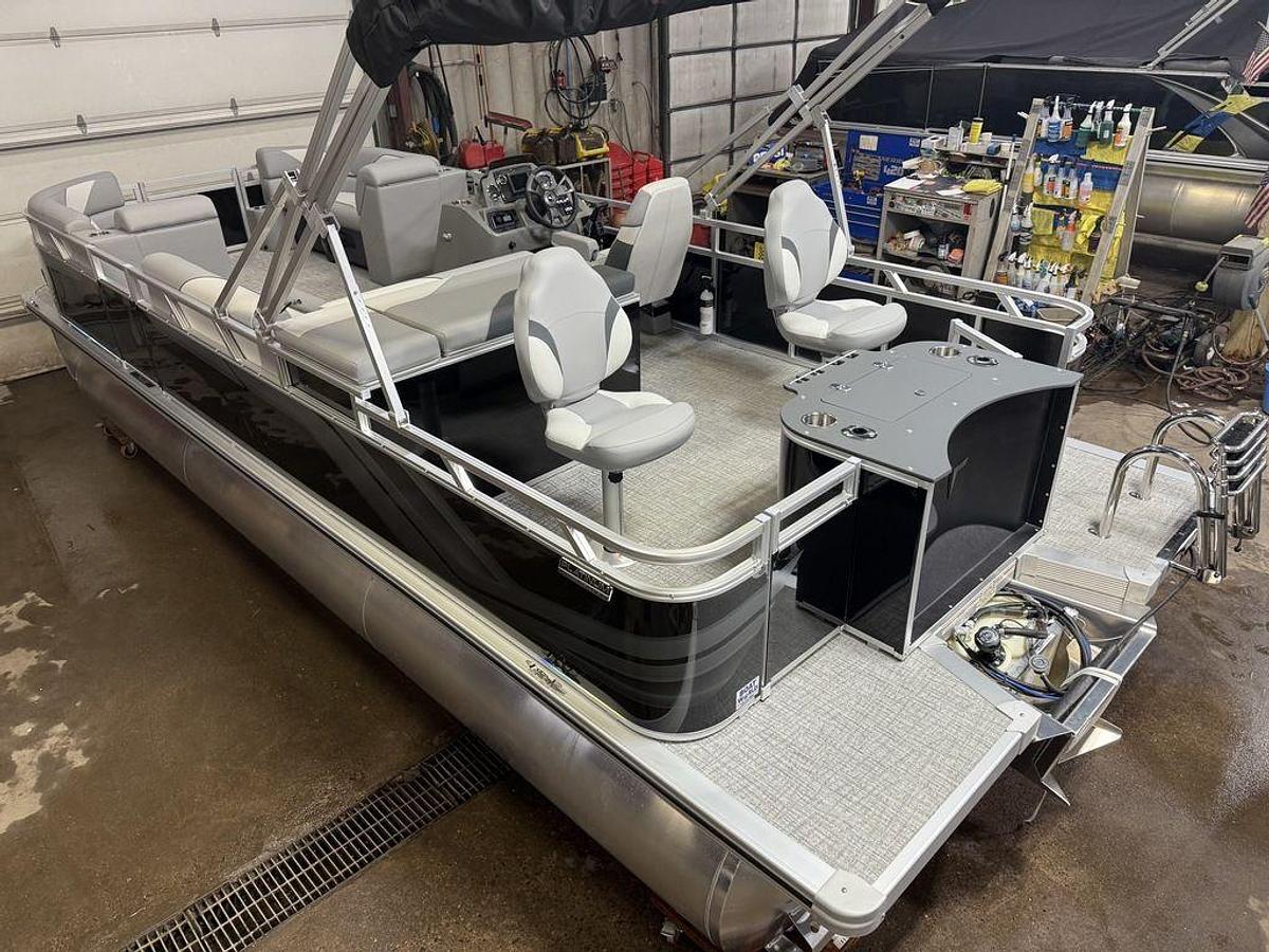 2025 Tahoe Pontoons Sport 2385 Rear Fish & Honda 4-Stroke EFI