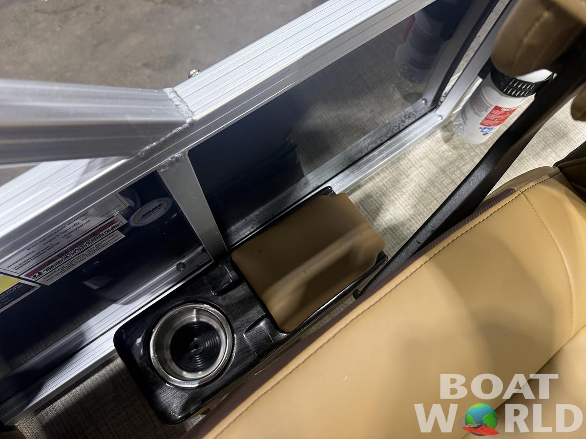 2026 Tahoe Pontoons Sport 2185 Swingback (VRB)