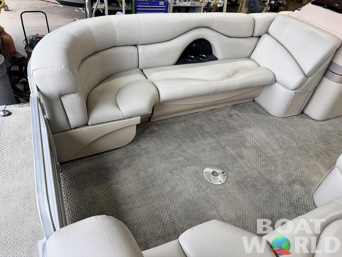 Used 2010 Starcraft StarDeck 8522 & 50HP Mercury 4Stroke -$14,995