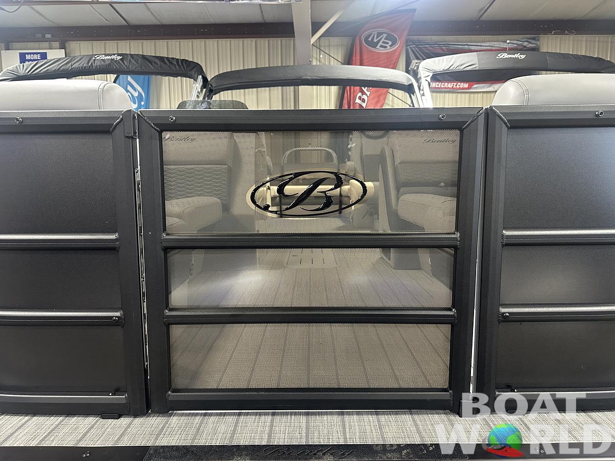 2025 Bentley Pontoons Elite 223 Admiral Quad Lounge Tritoon & Honda 4-Stroke EFI