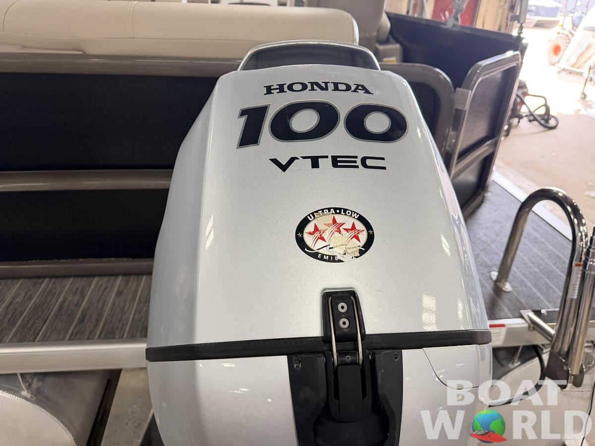 Used 2020 Premier 220 SunSation & 100HP Honda 4Stroke - $29,995