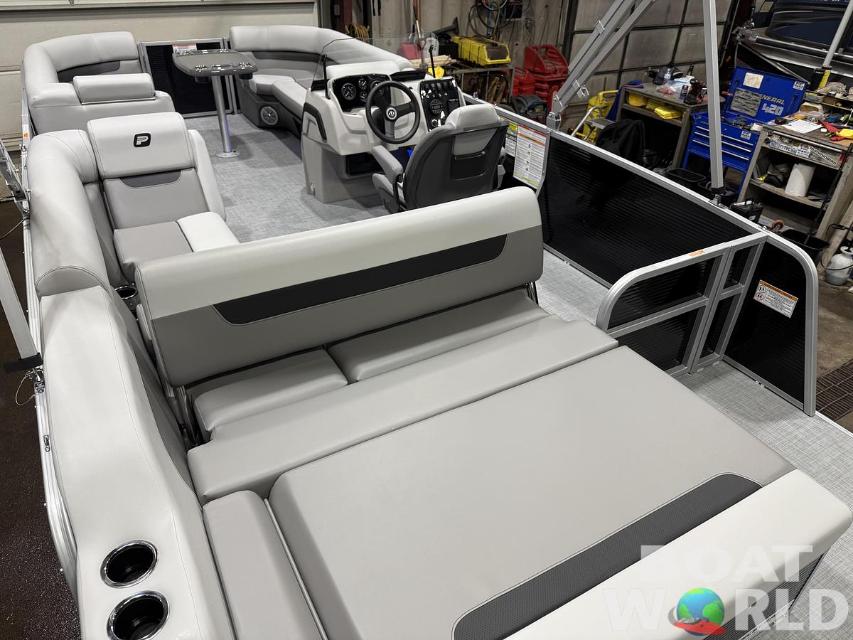 2026 Princecraft Vectra 23 RL Long Lounge Swingback Tritoon 