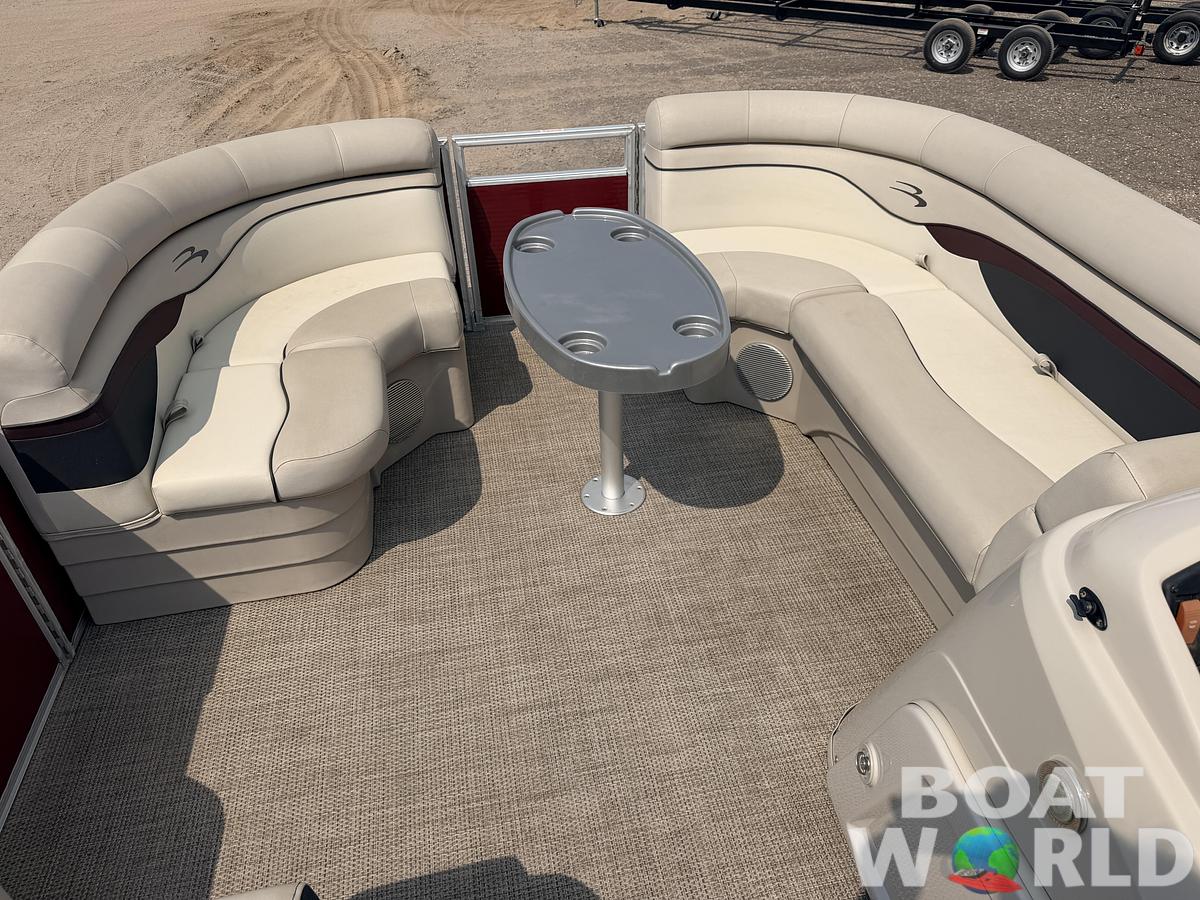 Used 2019 Bennington 21 SX Quad Lounge & Yamaha 90HP 4Stroke -$29,995