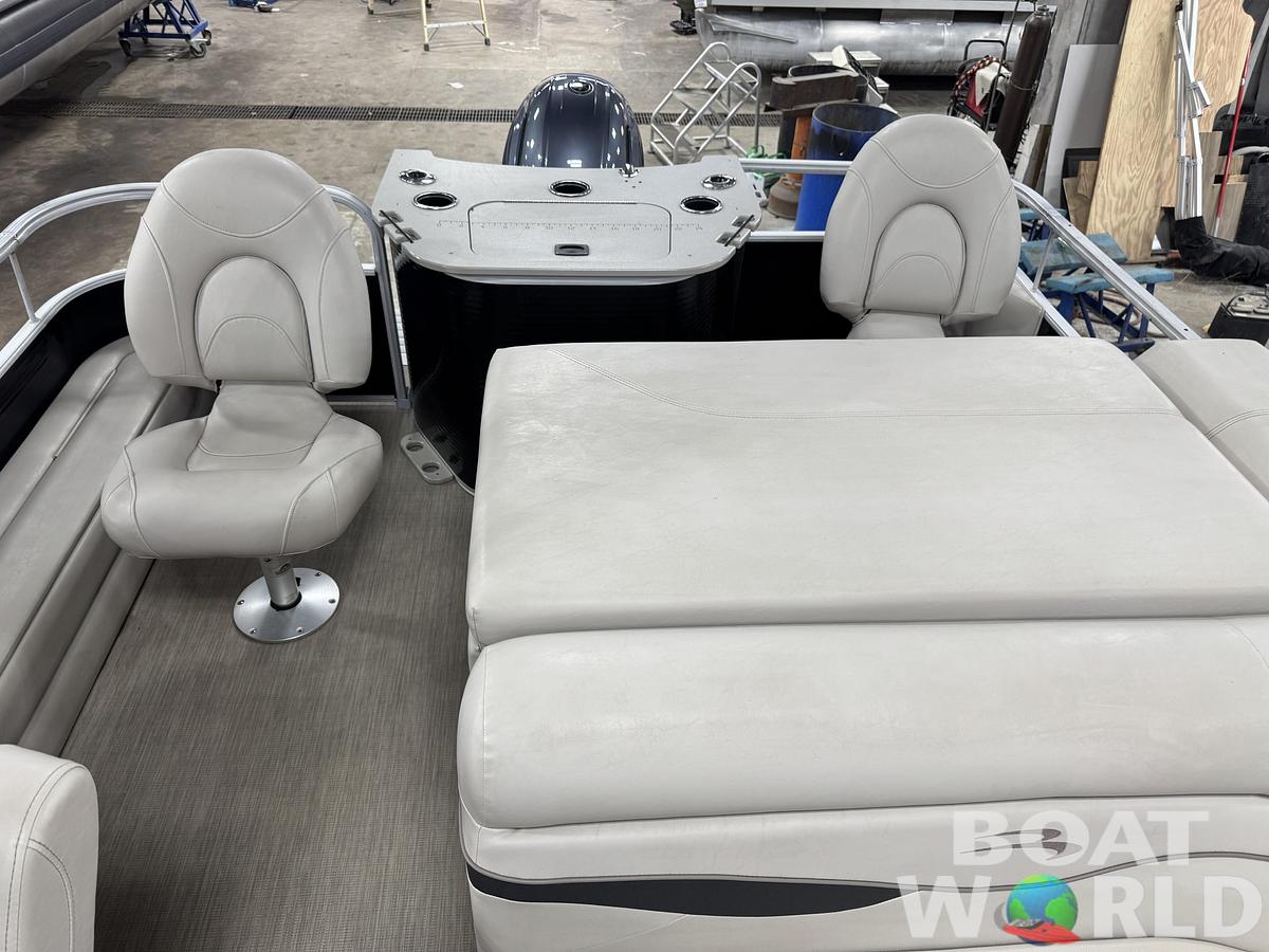 Used 2017 Bennington  22 SS Pontoon with 90HP Yamaha Fourstroke EFI