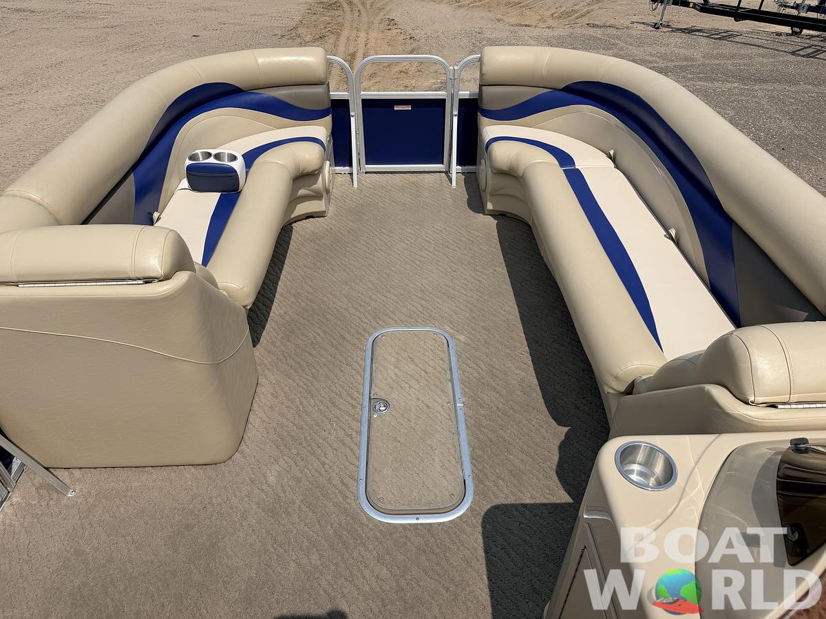 Used 2013 Manitou 220 Xplode VP Tritoon & 150HP Yamaha 4Stroke -$29,995