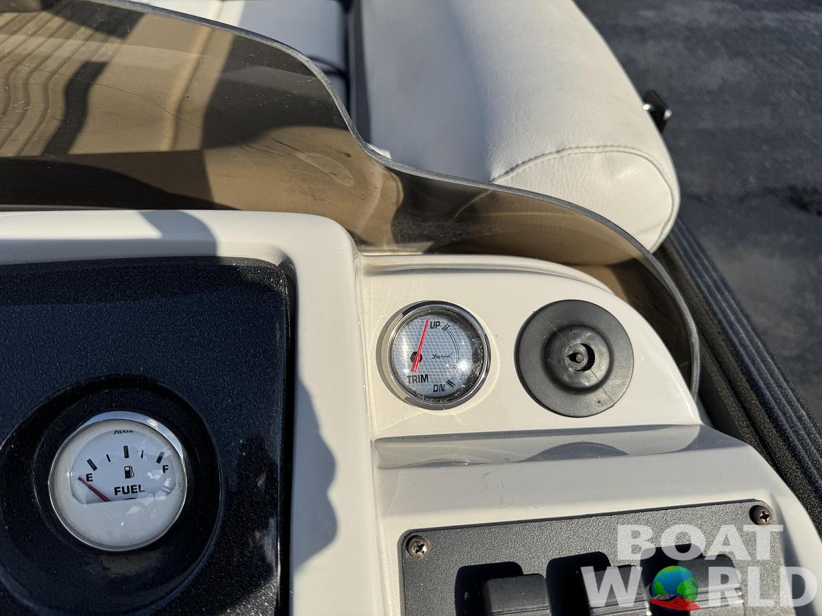 Used 2017 Crest  200 Pontoon with 115HP Yamaha Fourstroke EFI