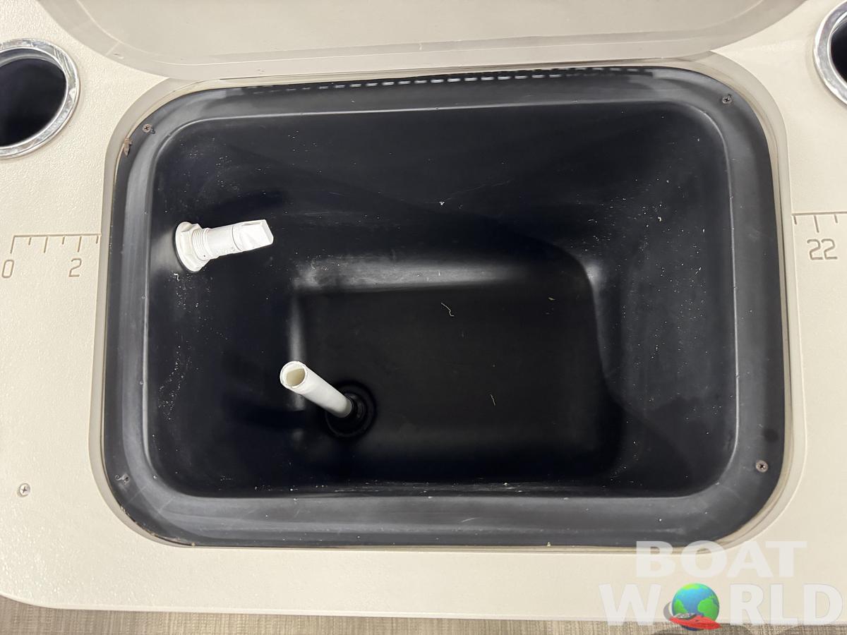 Used 2017 Bennington  22 SS Pontoon with 90HP Yamaha Fourstroke EFI