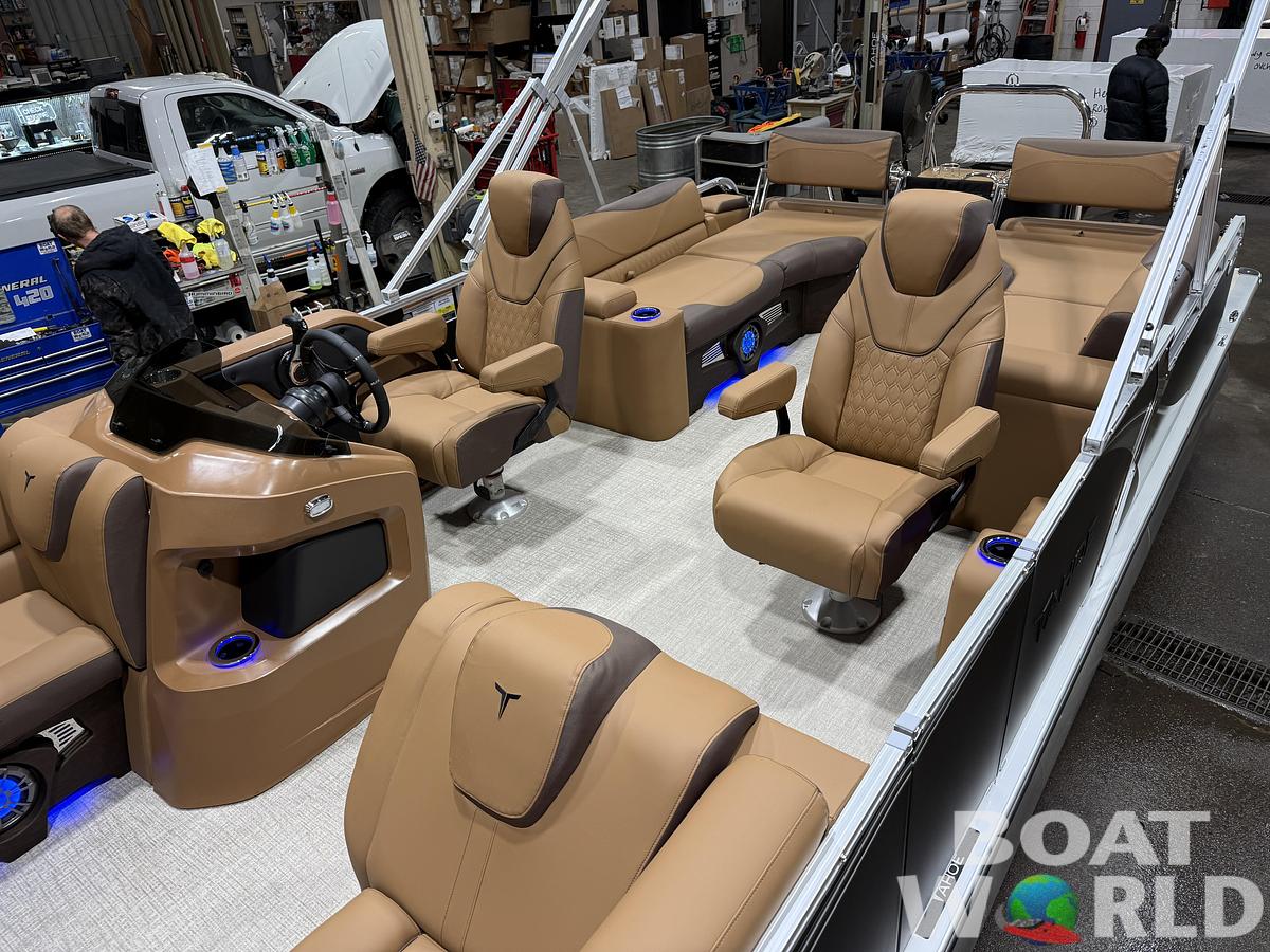 2026 Tahoe Pontoons LTZ 2385 Quad Lounge Shift SS Tritoon 