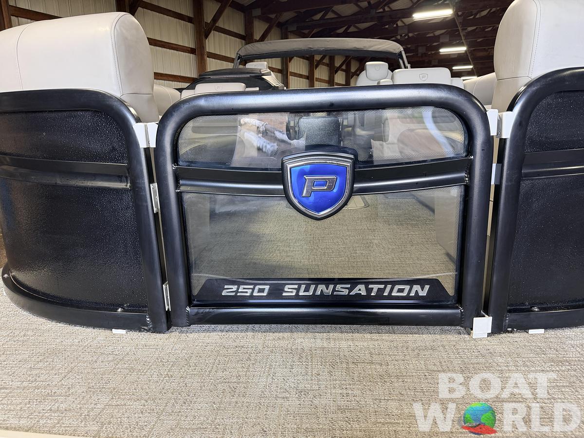 Used 2024 Premier 250 SunSation PTX Tritoon & 300HP Suzuki -$69,995