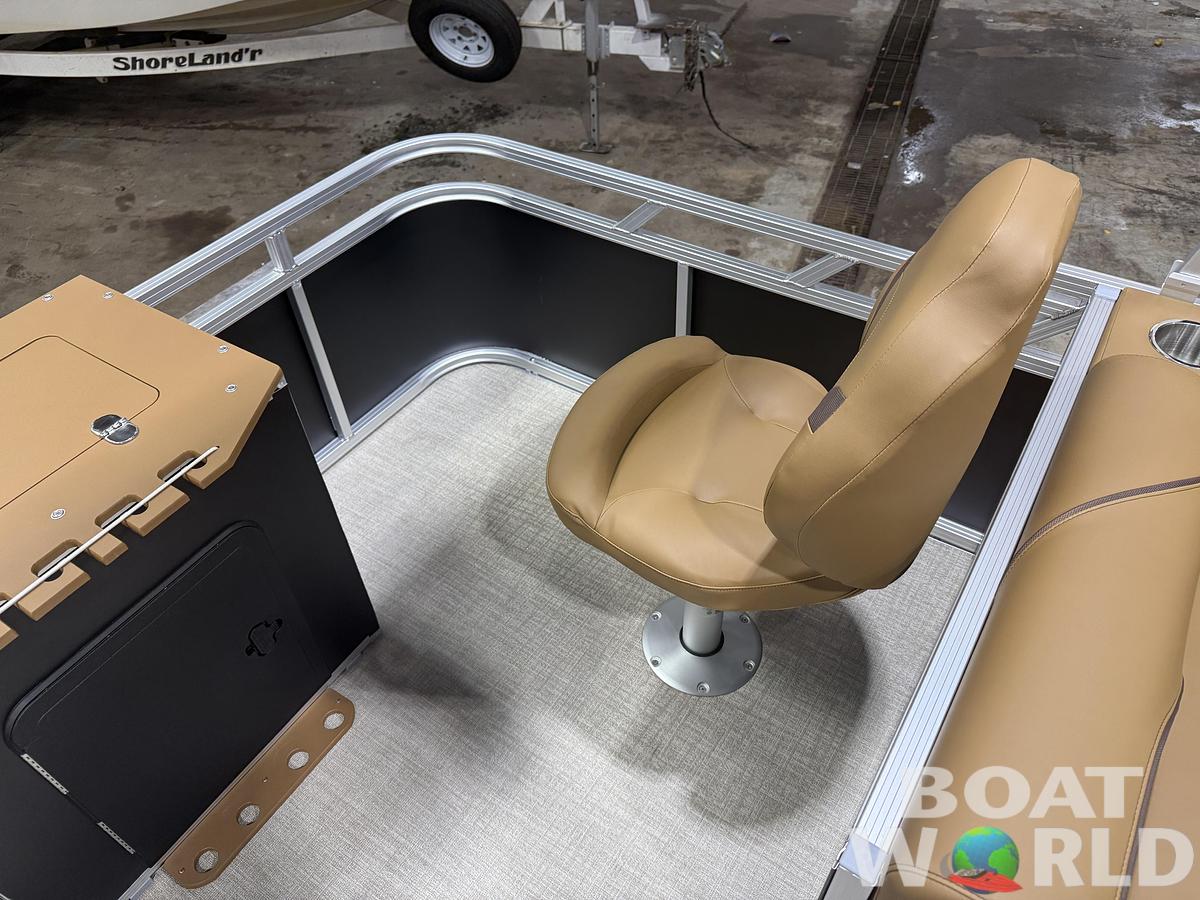 2026 Tahoe Pontoons Sport 2180 Rear Fish