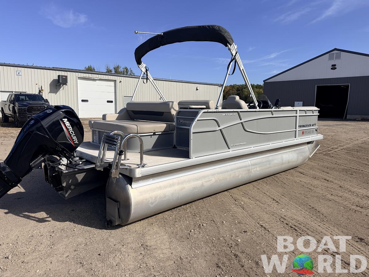 Used 2020 Princecraft Vectra 21 Rear Lounge Dinette Pontoon & 60HP Mercury 4Stroke -$24,995