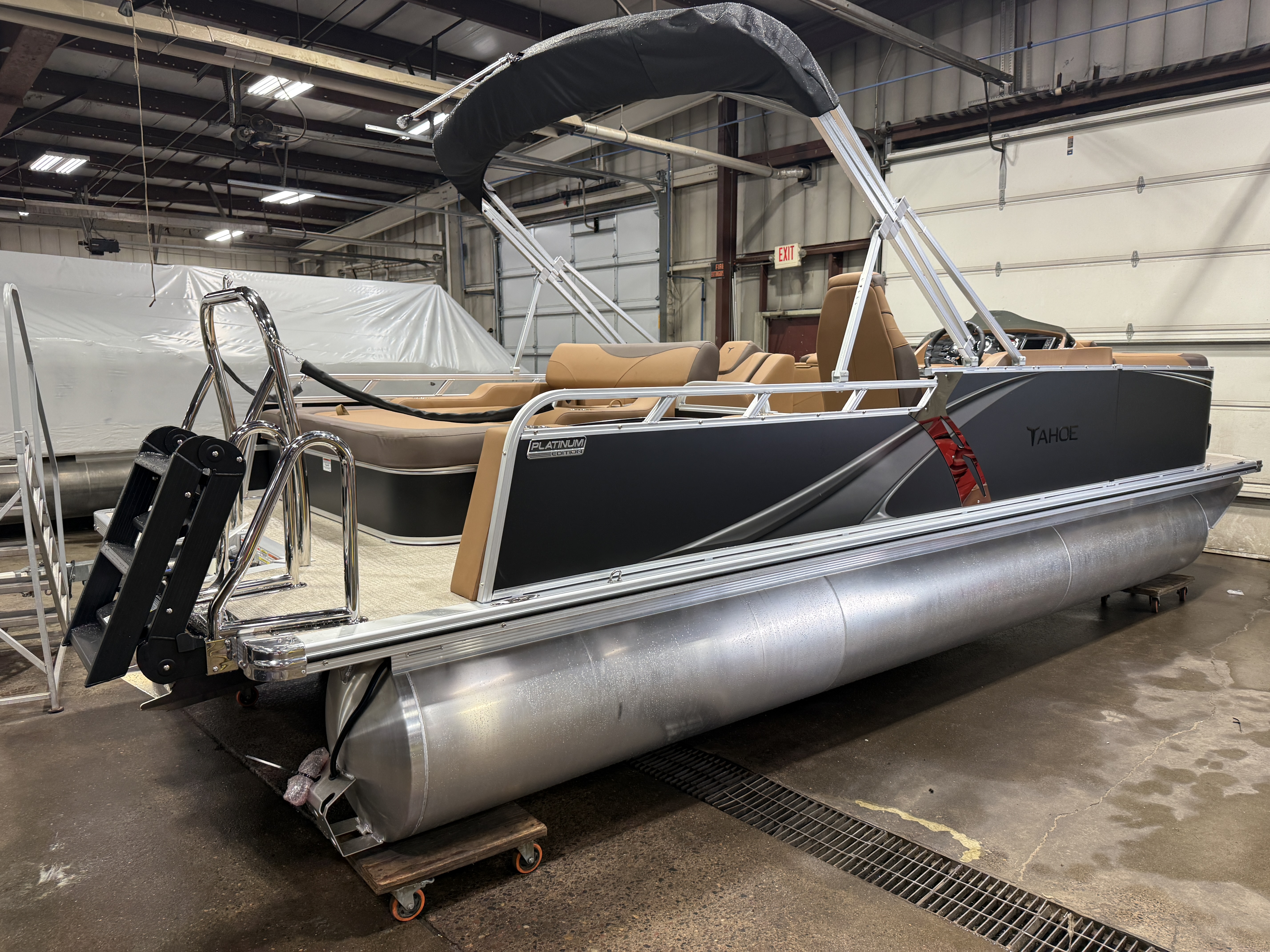 2027 Tahoe LTZ 2385 VRB SE Swingback Pontoon $42995