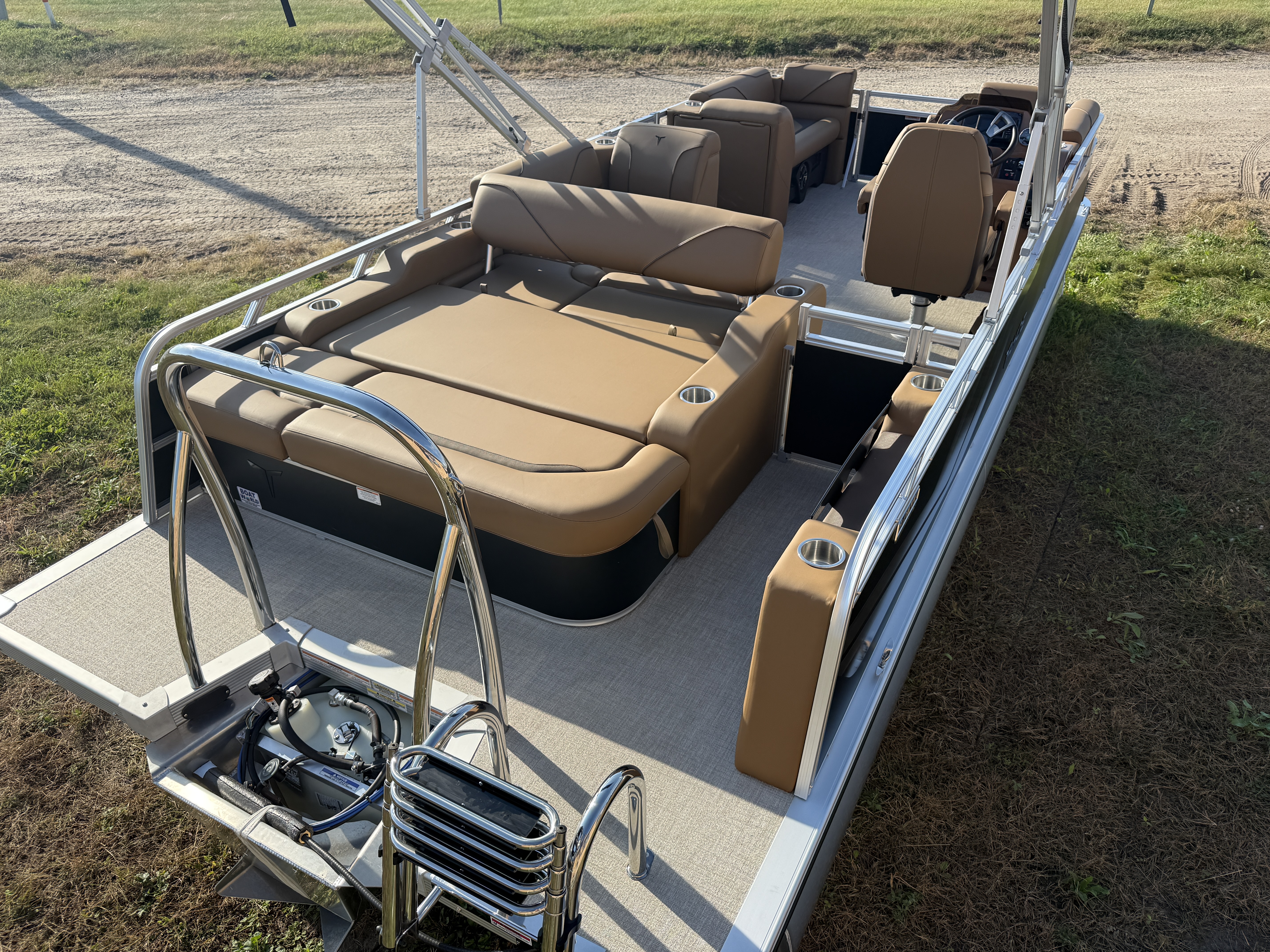 2027 Tahoe Sport VRB 2180 Swingback $31995