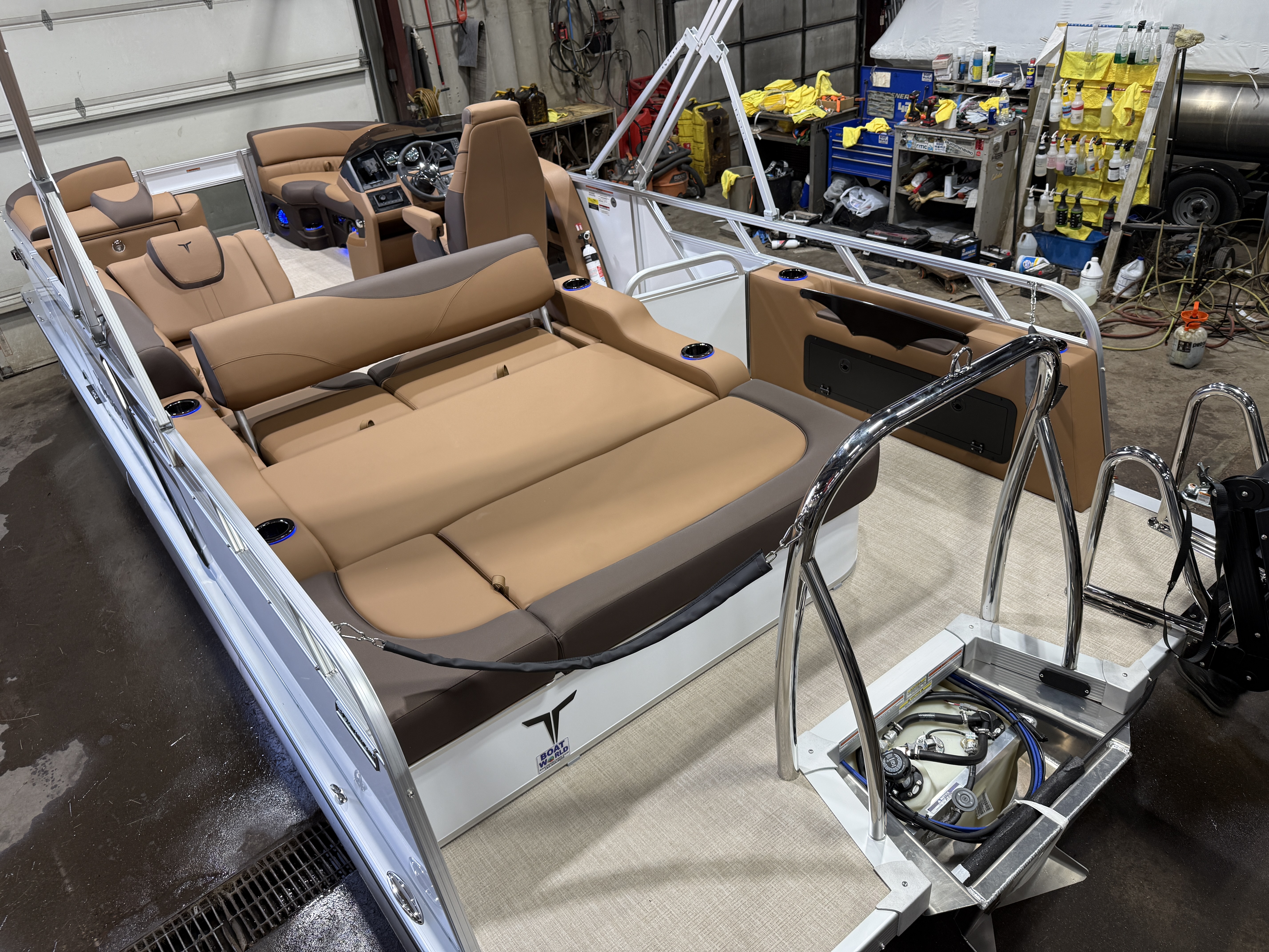 2027 Tahoe LTZ 2385 VRB Swingback Pontoon $41995