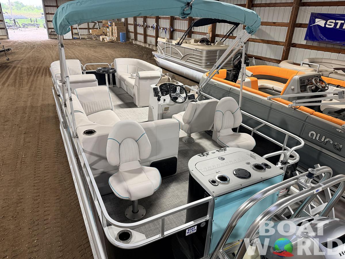 Used 2019 Qwest 822 Fish & Cruise Tritoon & 150HP Honda 4Stroke - $39,995