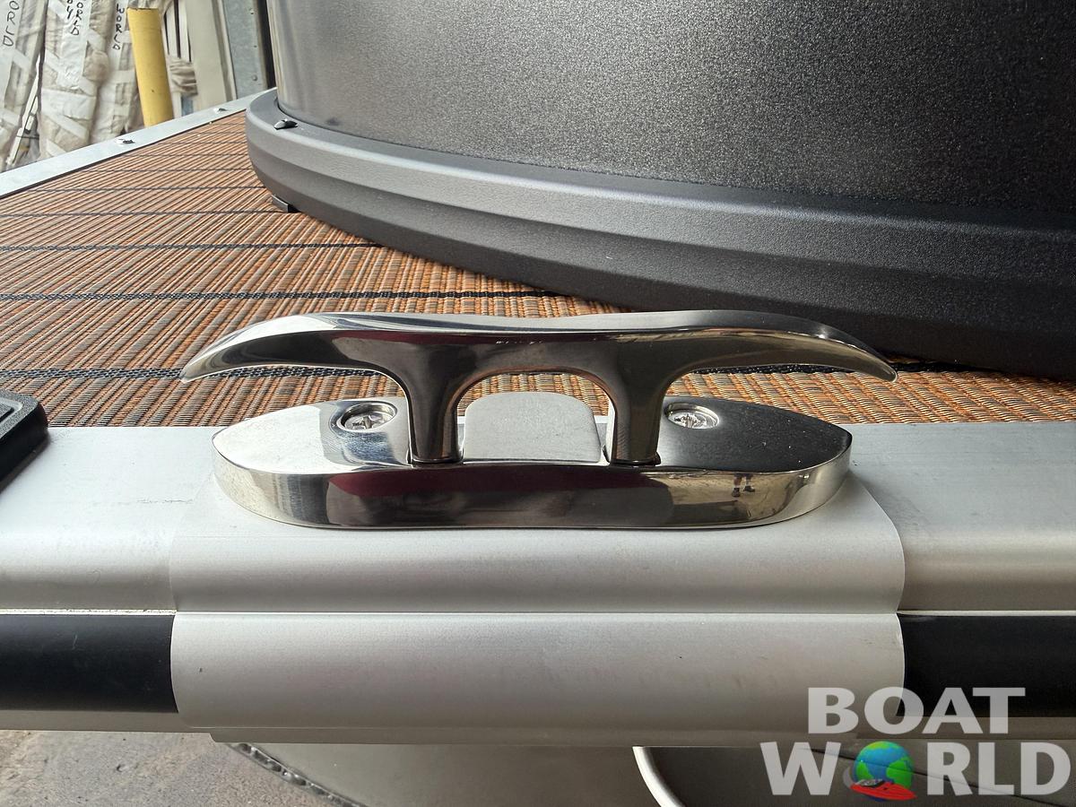 2027 Bentley Legacy 220 Swingback Pontoon & 4-Stroke Outboard $43995