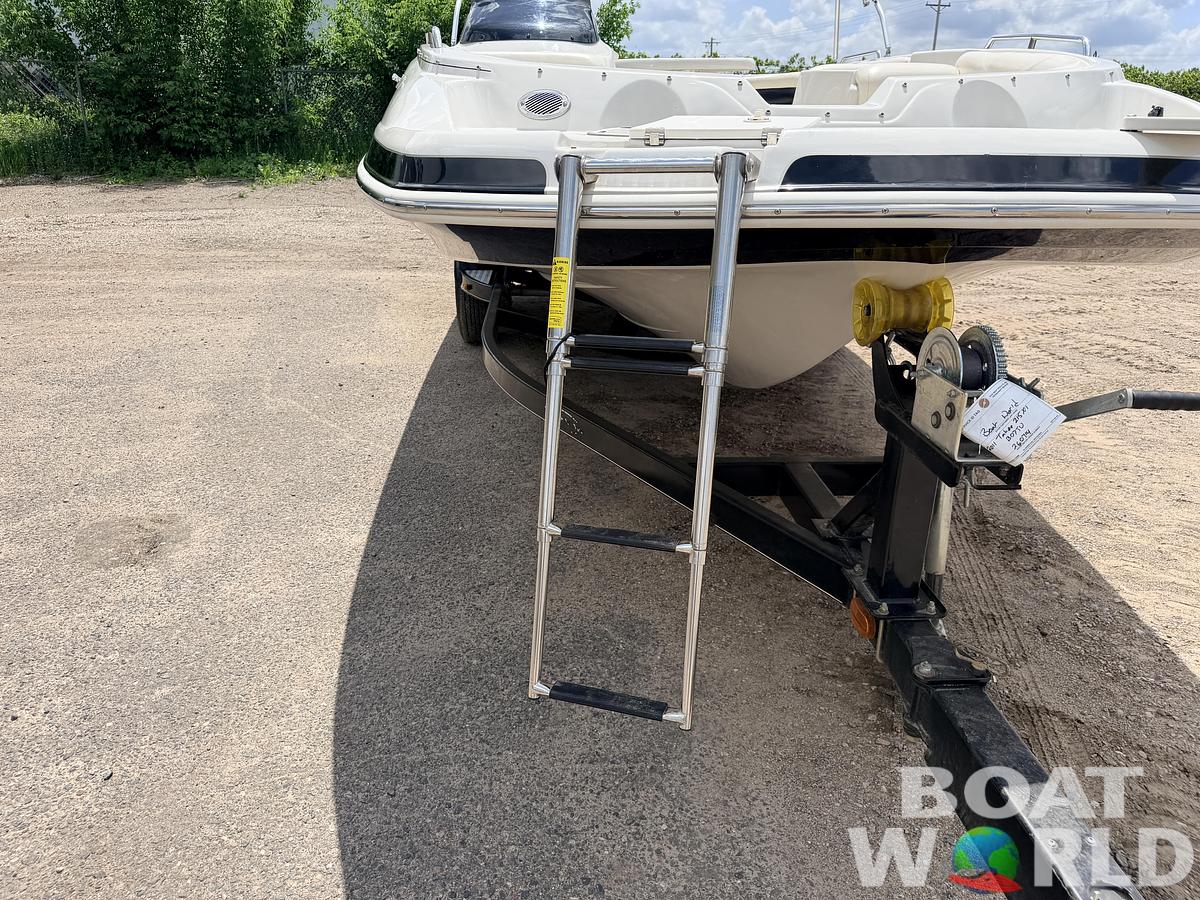 Used 2011 Tahoe 215 Xi Deck Boat & 220HP Mercruiser V8 -$17,995