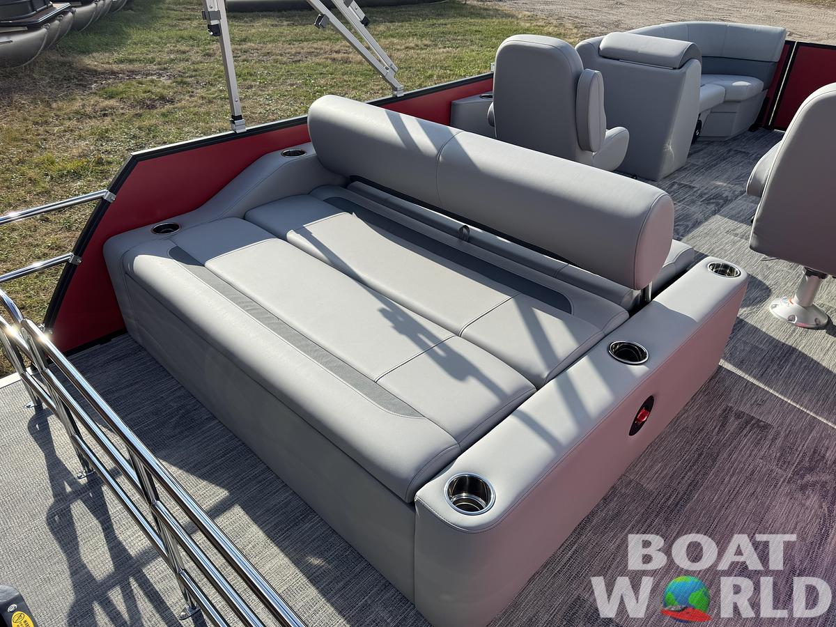 2026 Bentley Pontoons Legacy 200 Swingback