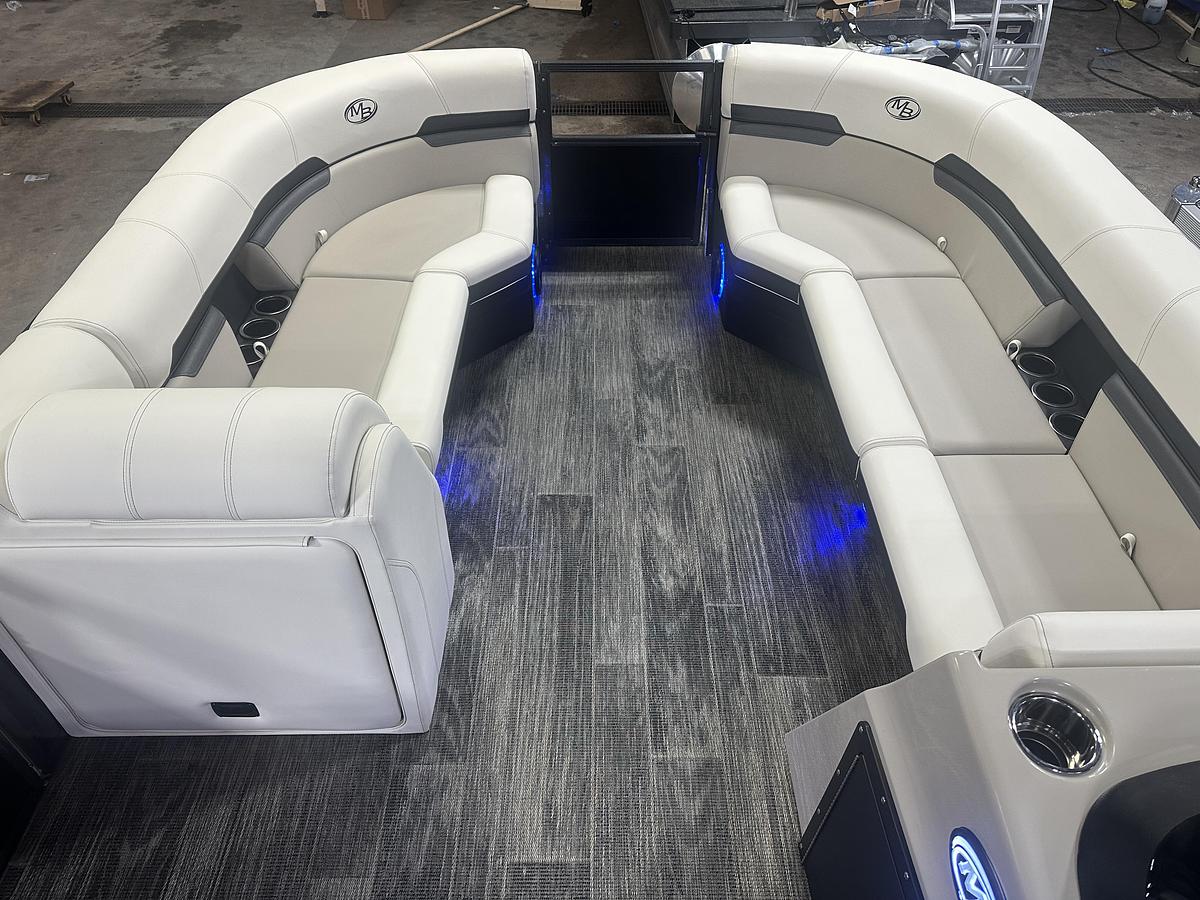 2025 Montego Bay 8522 Fish & Cruise Deluxe Pontoon & Honda 4-Stroke EFI